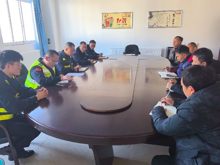 春运春节安全及工作会议图2.jpg