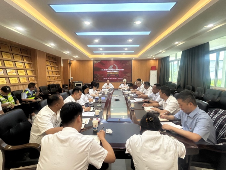 雅西公司党委副书记、副总经理、工会主席罗俊赴冕宁管理处党支部讲授专题党课